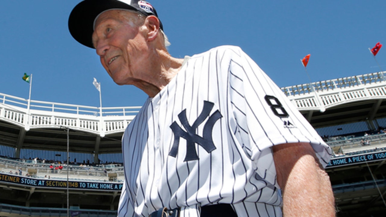 Not too old: Matsui hits long HR on Yankees' Old-Timers' Day